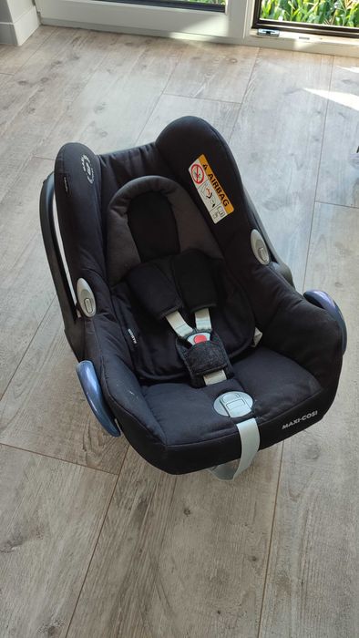 Fotelik samochodowy Maxi Cosi Cabriofix nomad black 0-13 kg
