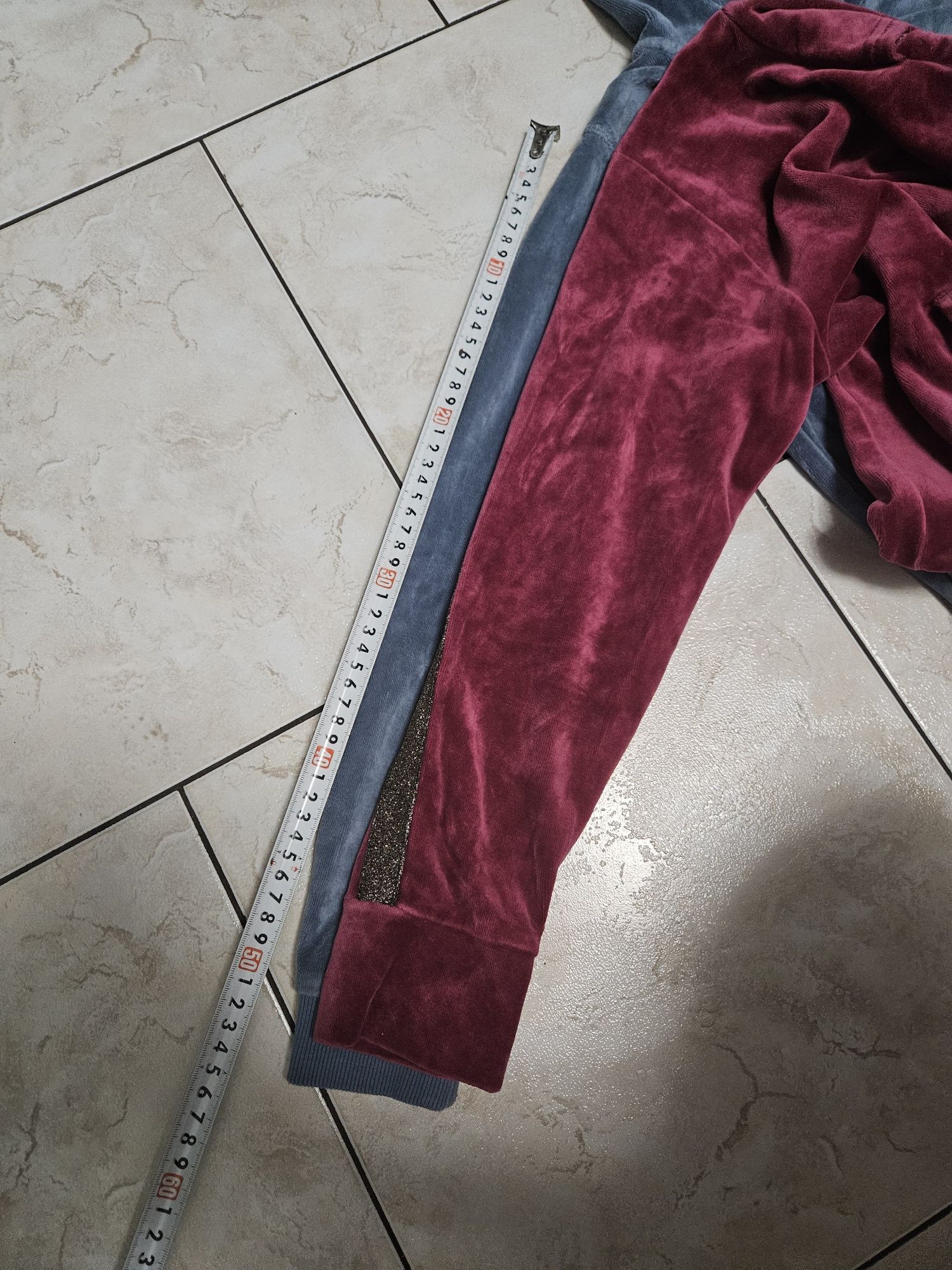 Bluzy dresowe dziewczęce 152/158 - 2 sztuk.