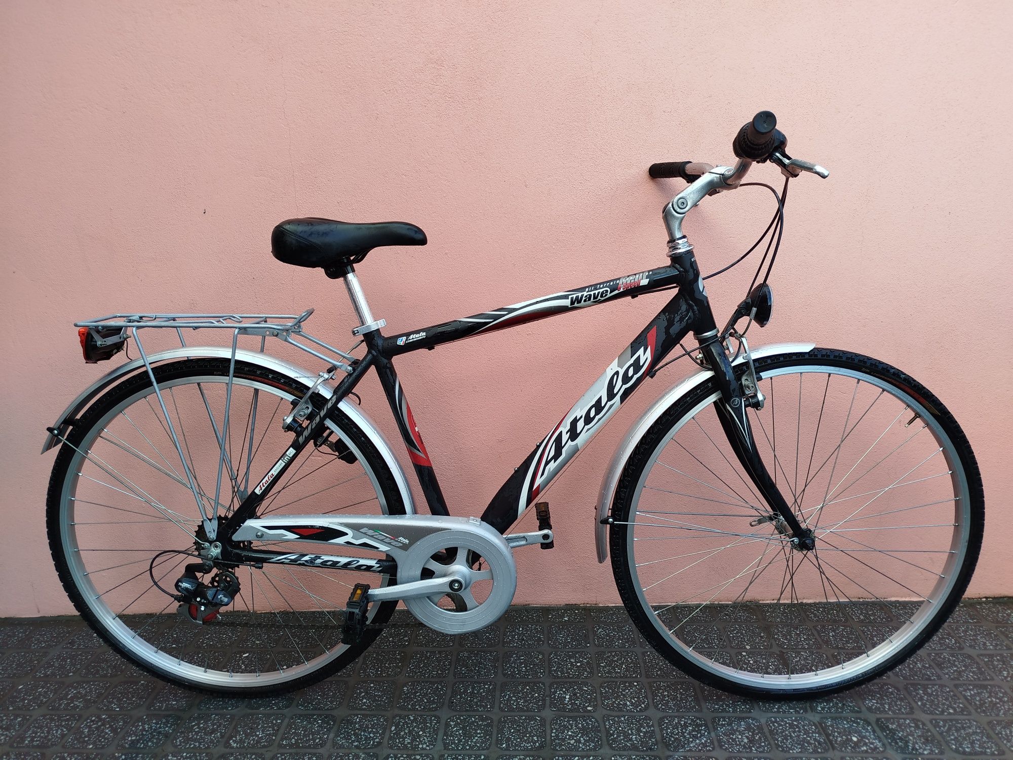 Bicicleta Cidade/Trekking ATALA Alumínio  28"/700c - COMO NOVA
