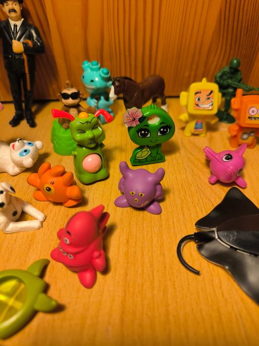 Kolekcja figurek zabawek
