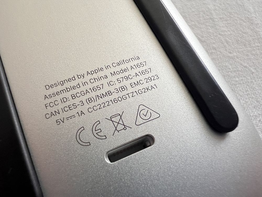Apple Magic Mouse 2 A1657 czarna myszka