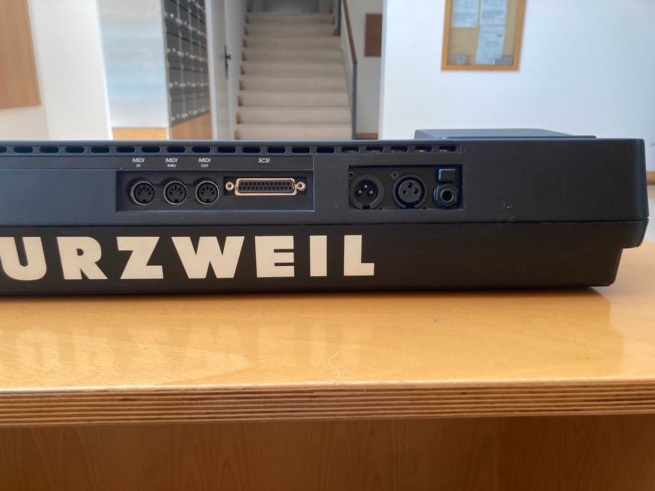 Kurzweil K2000 Sintetizador