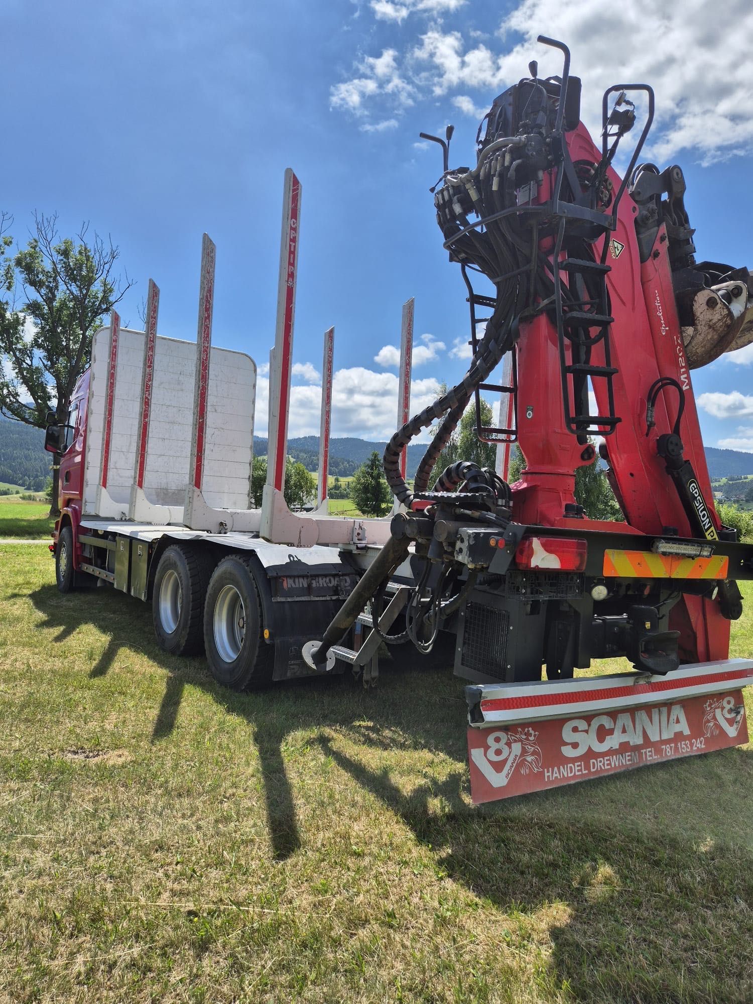 Scania R520 V8 6x4 do drewna lasu stosu kłody
