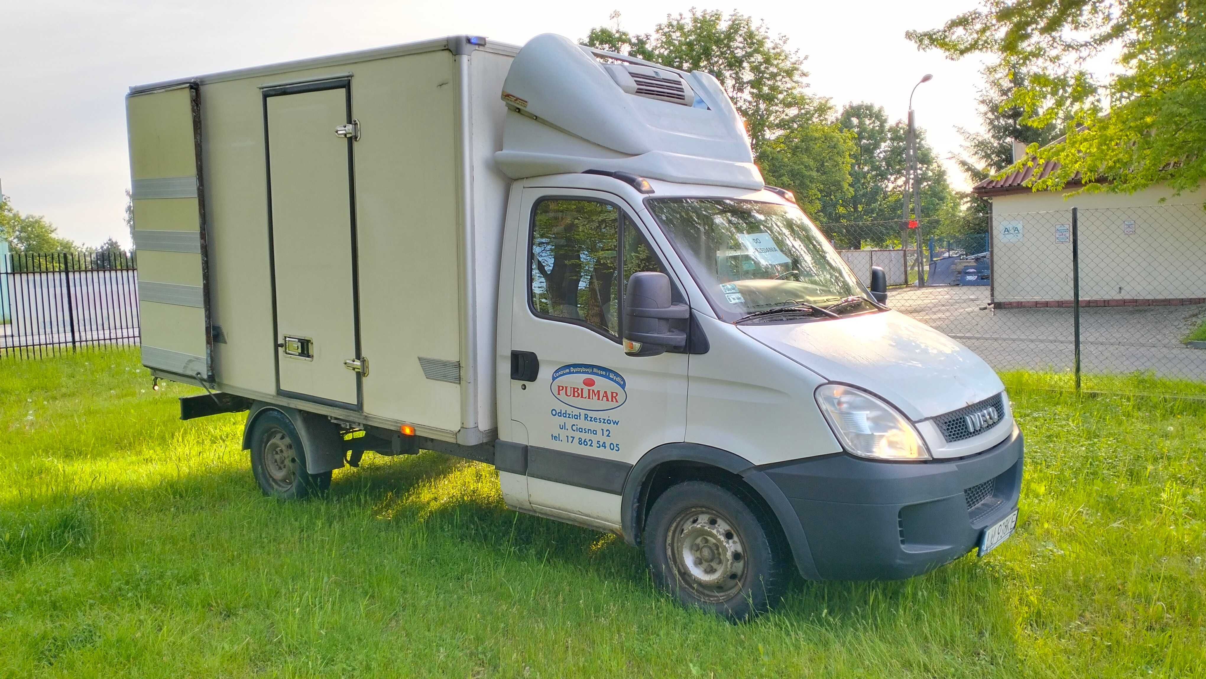 Iveco Daily 35S14 2.3 136KM 2011r IZOTERMA