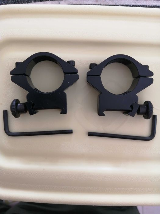 Vários fixadores de lanterna ou laser para arma novo a estrear