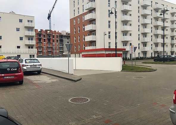 MIEJSCE PARKINGOWE w garażu podziemnym Wróblewskiego blok 21 A