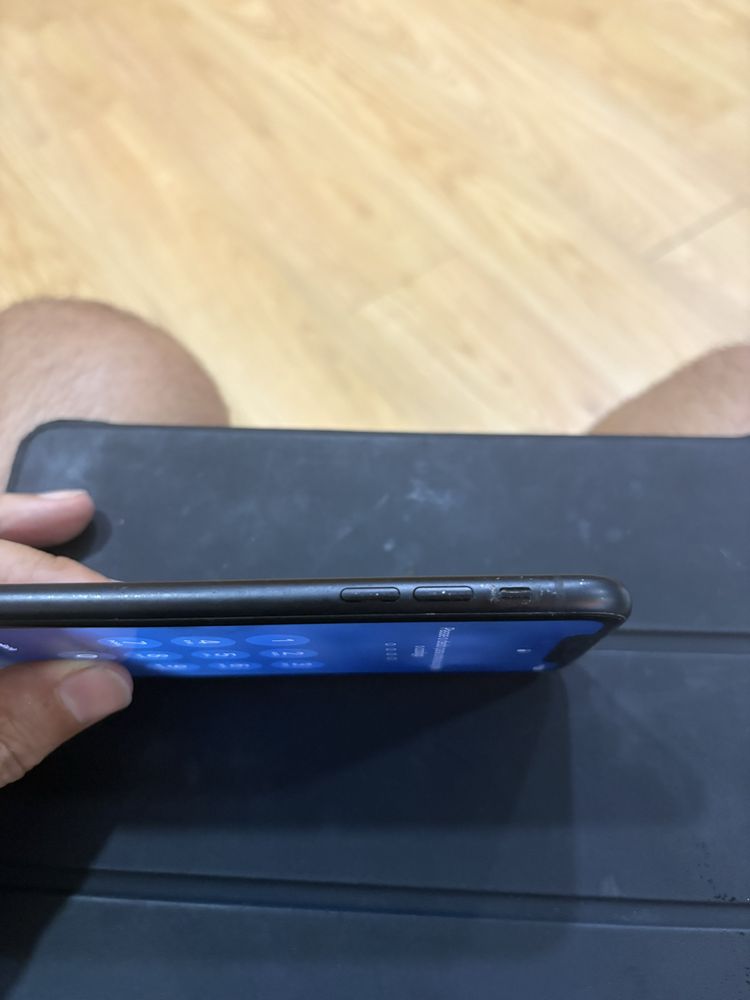 Iphone XR 64gb - bateria substituida