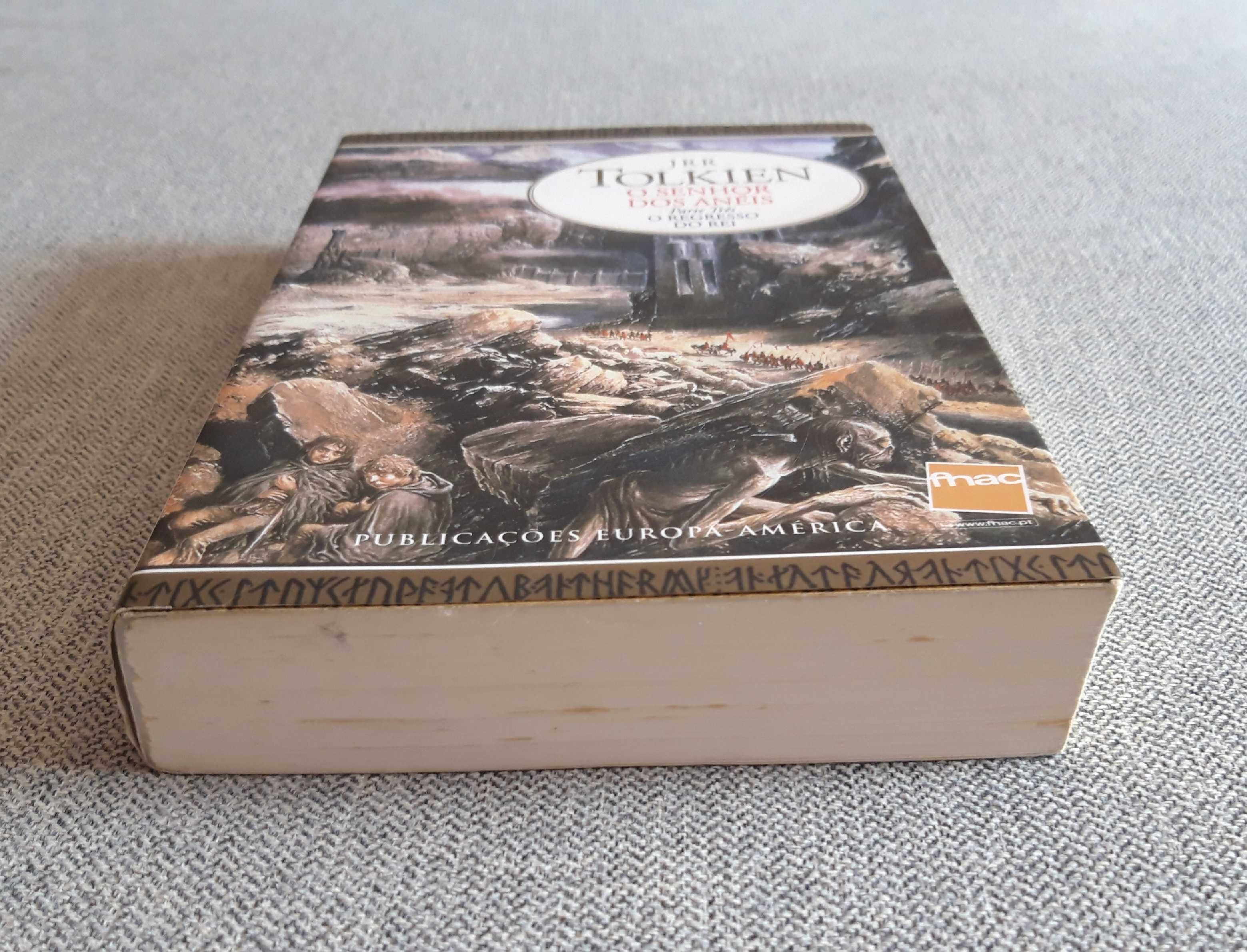 Livro coleção Os Senhores dos Anéis "O Regresso do rei"