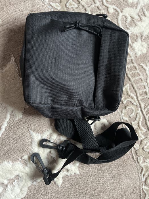 Сумка чорна з ремінцем