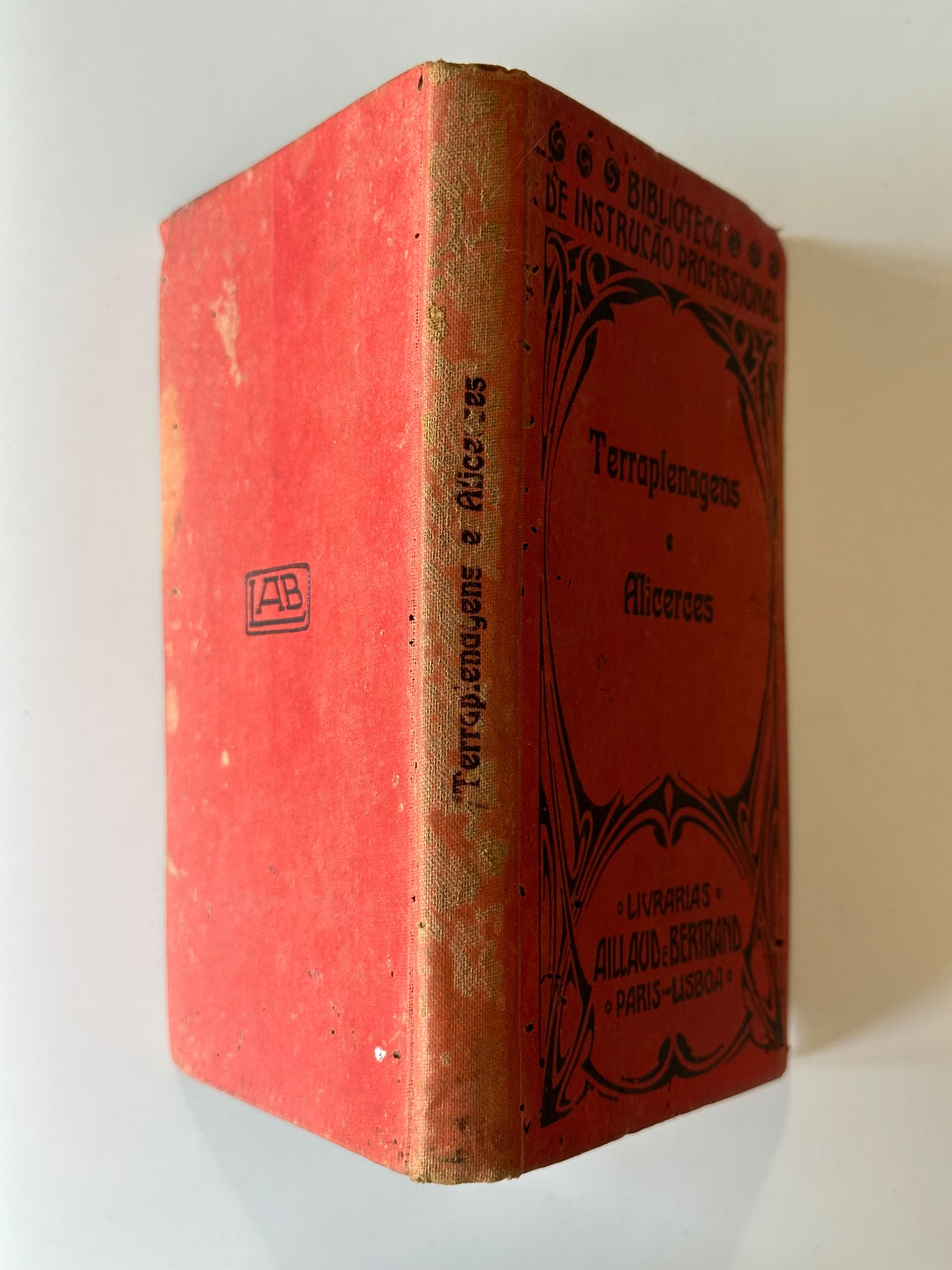 Biblioteca de Instrução Profissional: Terraplenagens e alicerces