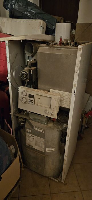 Piec gazowy ecocompact Vaillant VSC 306/2-C 200 - na części.