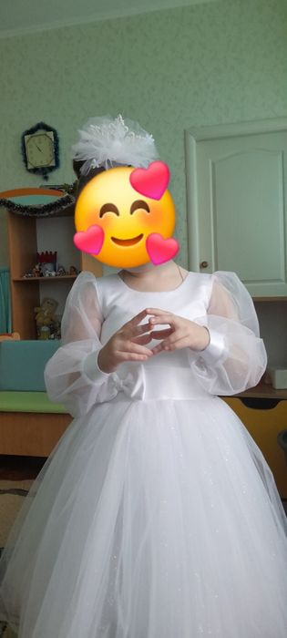 Святкова сукня для дівчинки