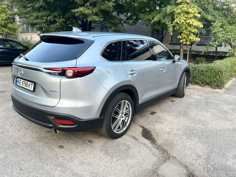 Продам чудовий автомобіль Mazda CX-9