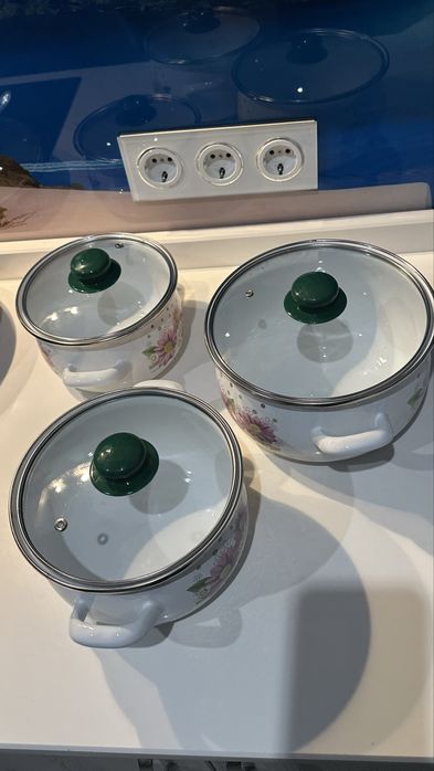 Набір емальованих каструль