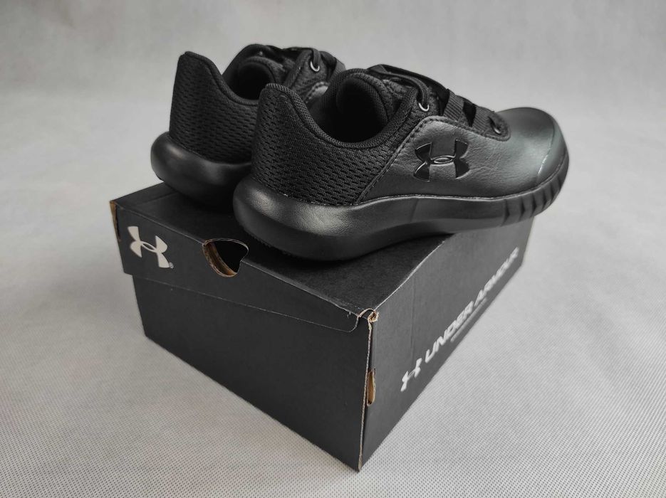 Buty Under Armour czarne r. 29,5