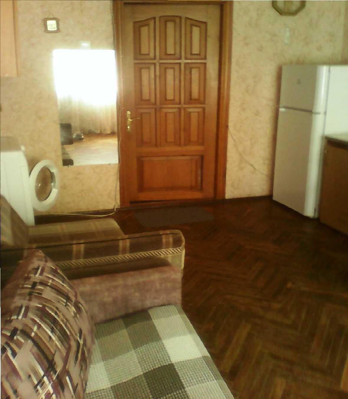 Комната в семейном общежитии  метро Харківська, Дарницкий