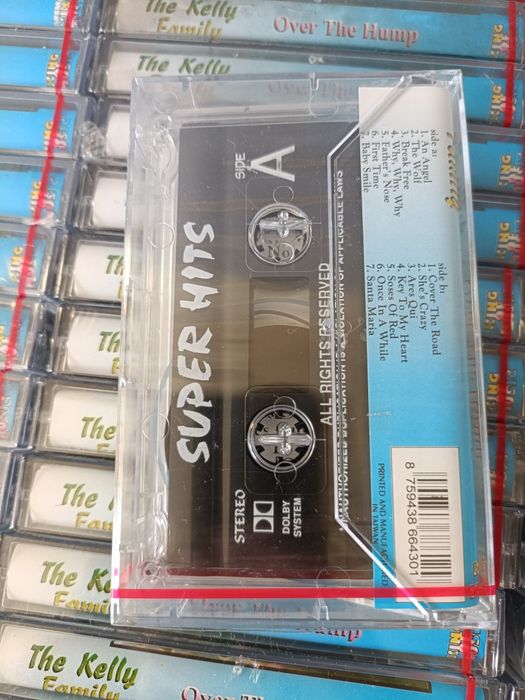 Kasety magnetofonowe nowe 60 sztuk Kelly Family