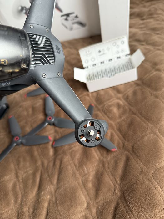 Продам Дрон DJI FPV