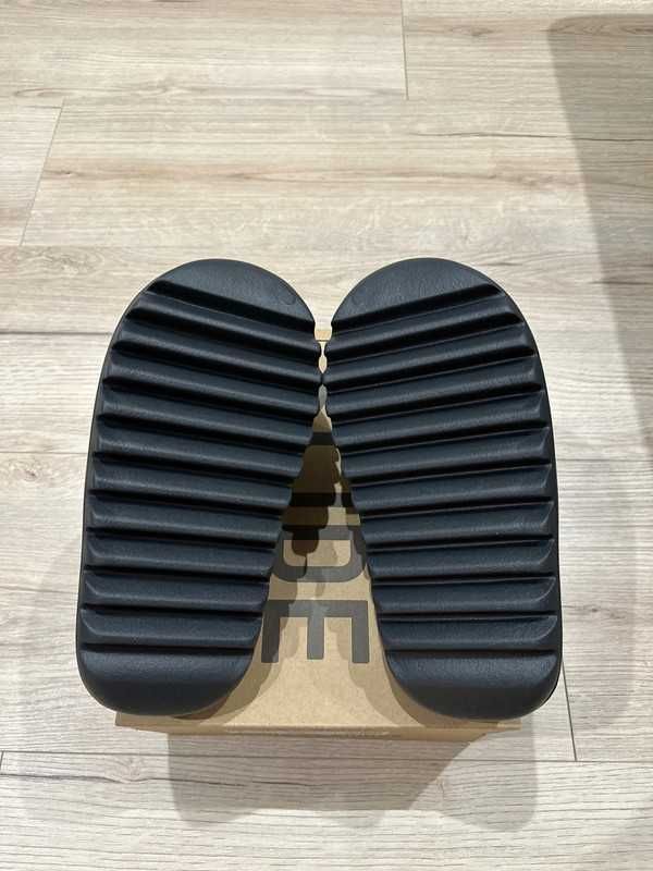 Adidas Yeezy Slide Onyx r. 38 (US 5) DSWT