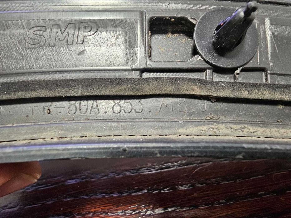 Listwa błotnika Audi q5 80a Prawy przód