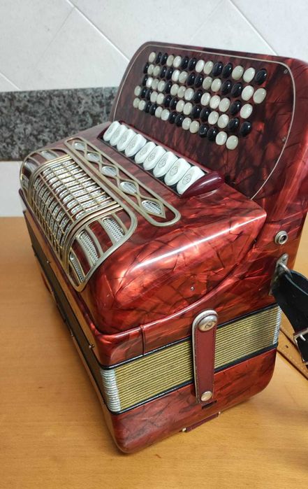 Acordeão Hohner de Botões à 3ª Voz - Acordeon