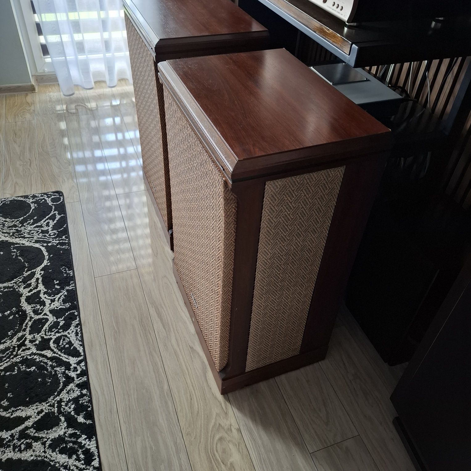 Kolumny technics