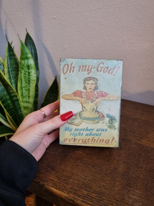 Puszka vintage opakowanie pudełko