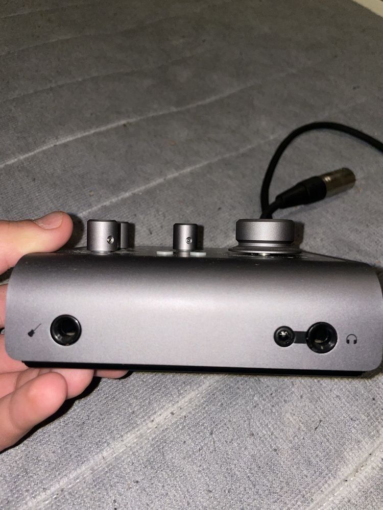Audient ID 4 soundcard, karta dźwiękowa