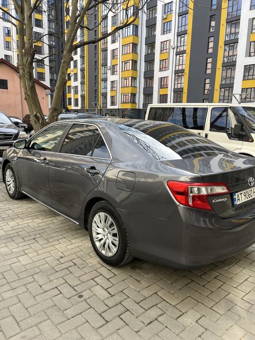 Toyota camry 2.5 2014