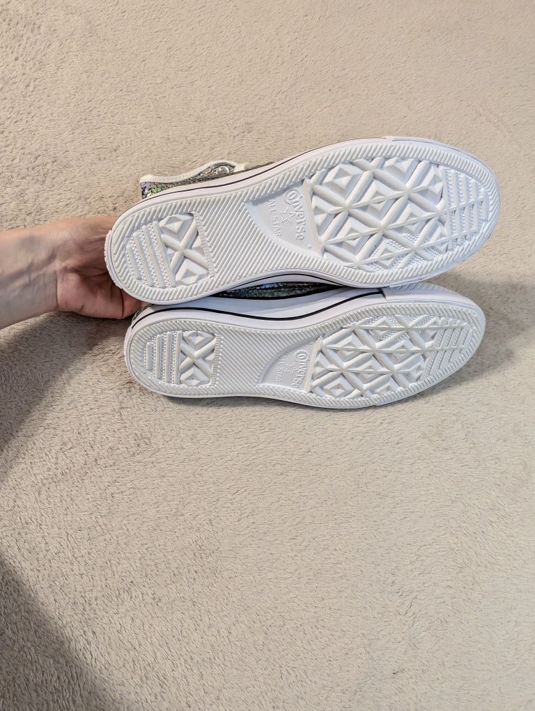 Кеди Converse 38-37 р. 24-23 .5 см original стан нових