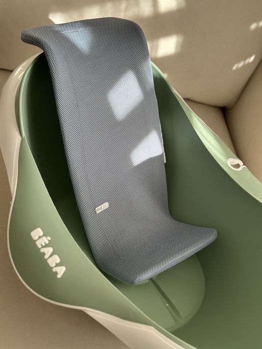 Beaba ванночка для купання з підставкою, шезлонгом