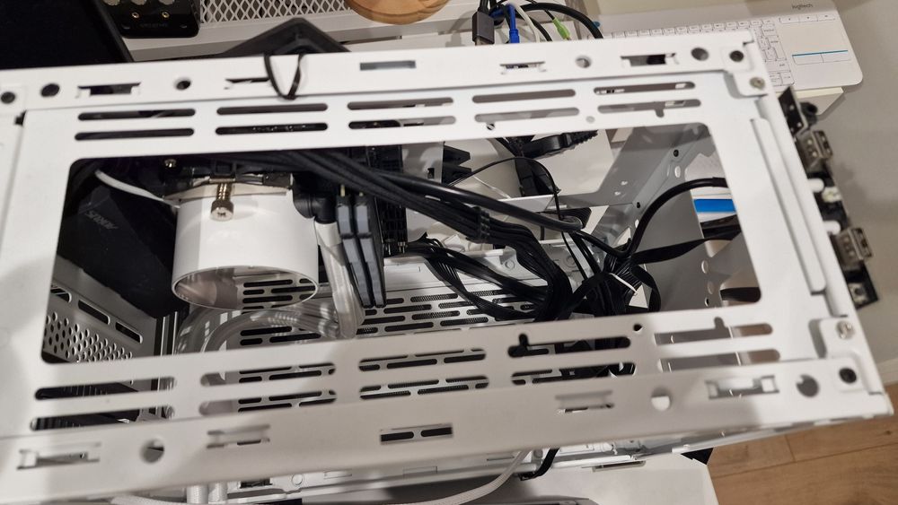 Cooler master NR200P obudowa ITX biała