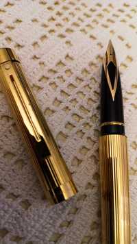 Caneta Sheaffer Targa 1005