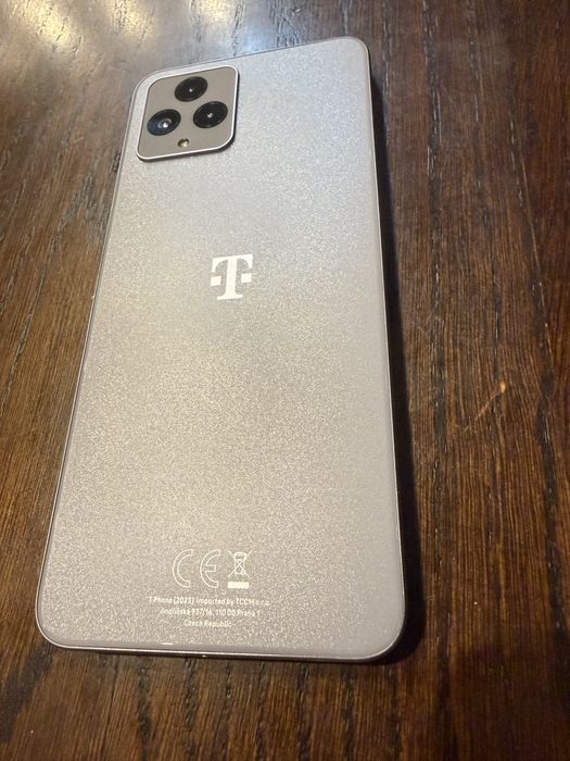 T phone 2023 Idealny