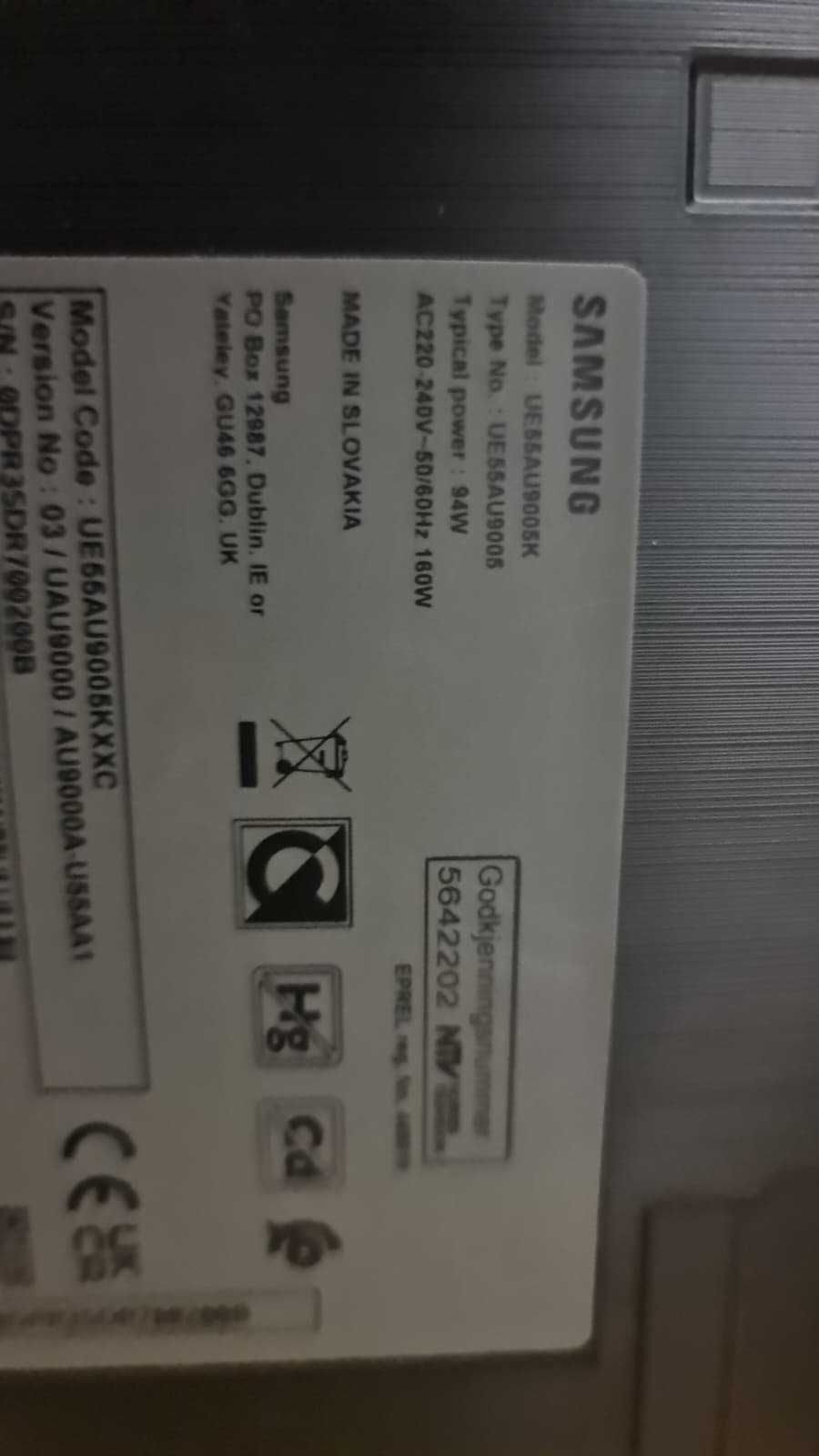 Samsung 55" Crystal UHD painel partido, liga, para peças, comando 30€