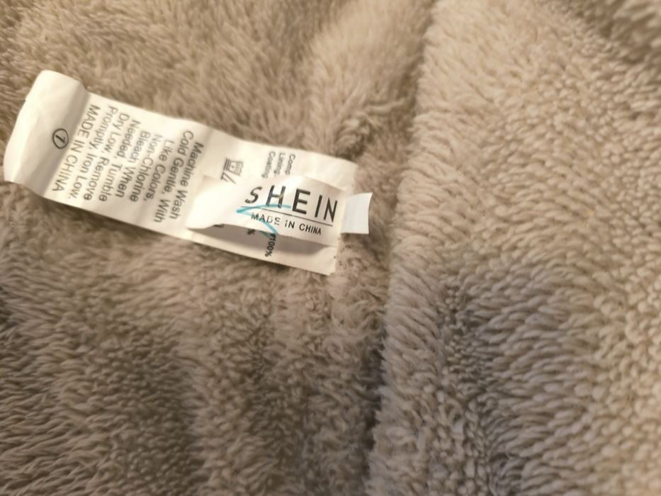 Куртка жіноча подовжена, плащ, пальто