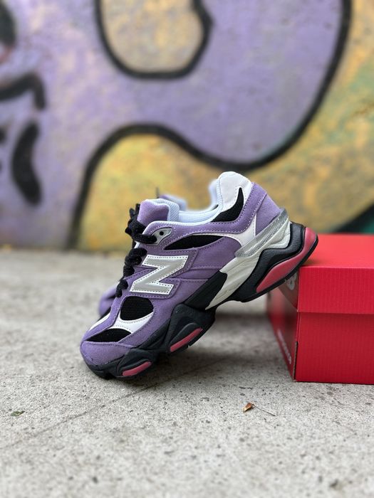 Чоловічі кросівки New Balance 9060 Violer Noir 41
