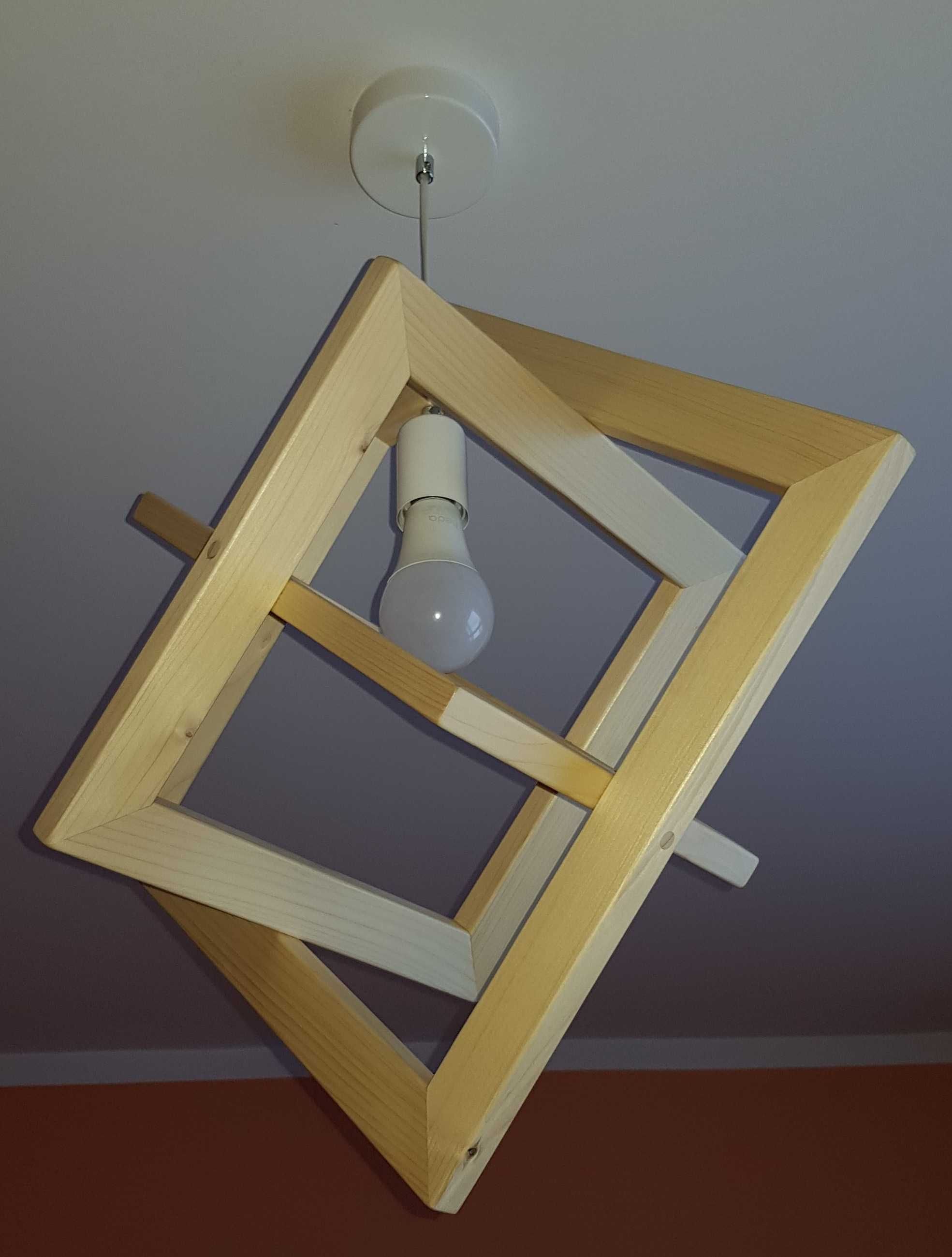 Lampa nowoczesna drewniana