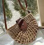 Rattanowa torebka półokrągła crossbody podkowa pleciona koszyk na lato