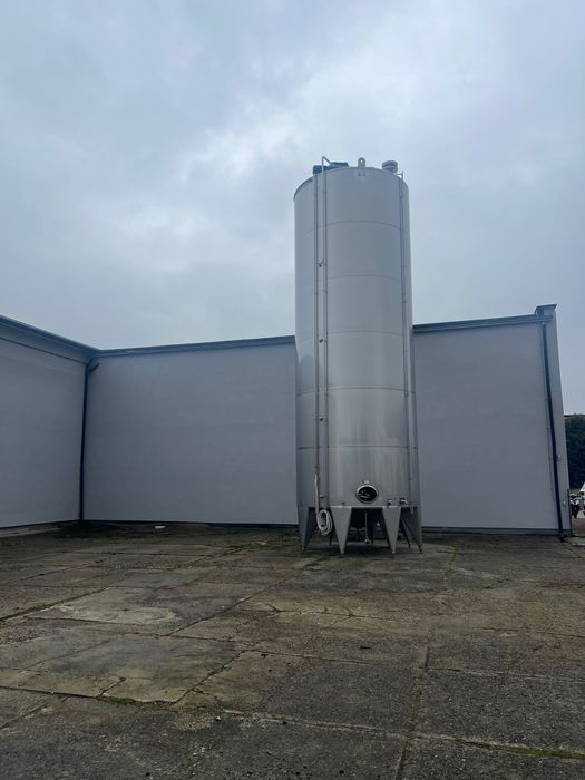 Zbiornik 100000  pionowy mieszadło 85000 litrów kwasoodporny