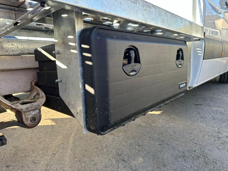 Автоевакуатор Sprinter316