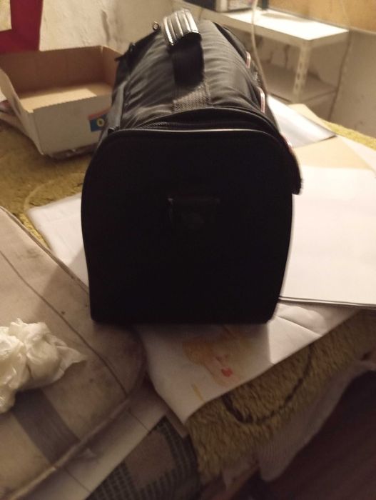 Saco Delsey com vários compartimentos, ideal para lancheira