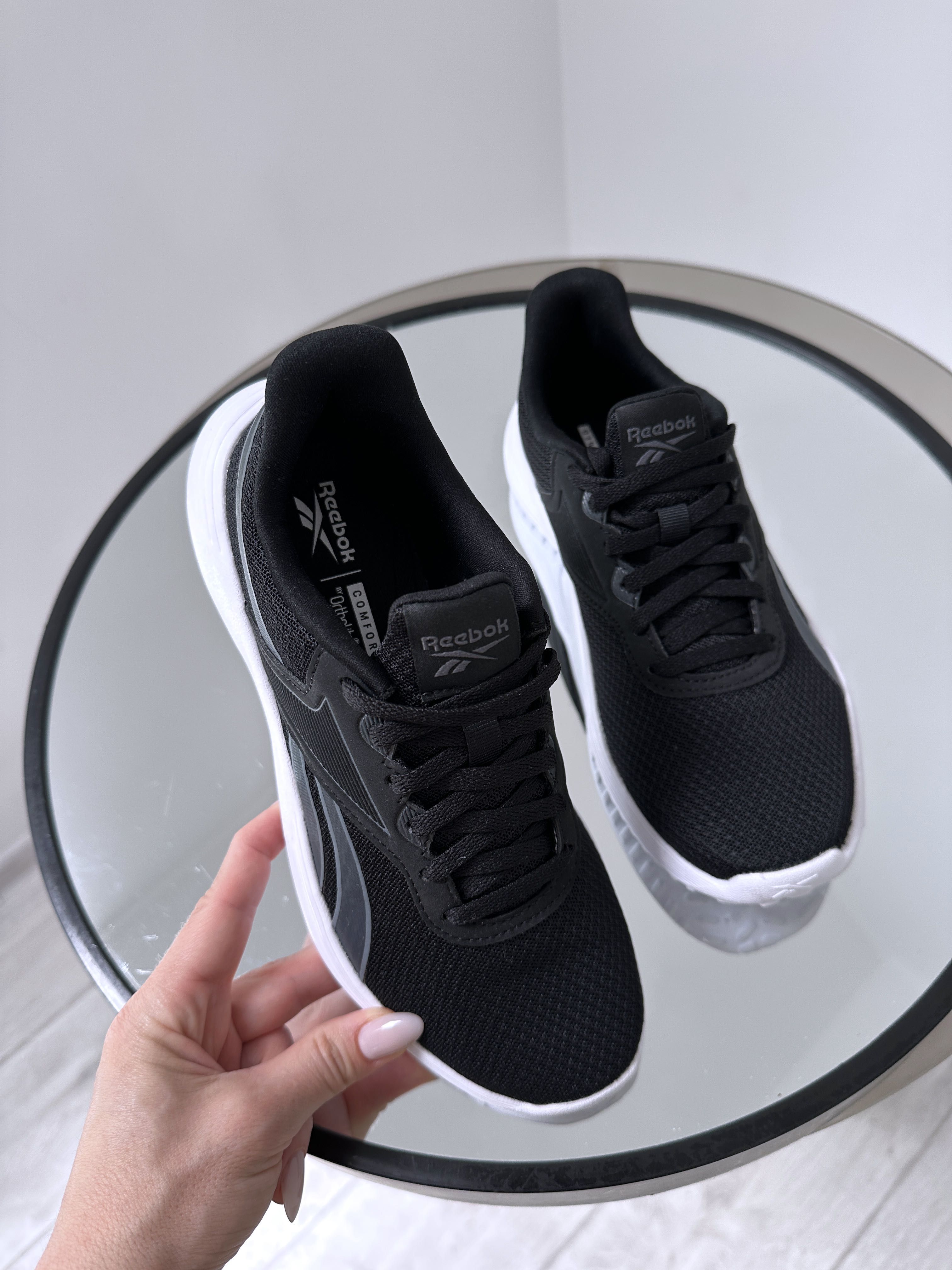 Дышащие спортивные кроссовки Reebok