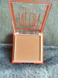 Nowy bronzer matowy Huda Beauty z lusterkiem