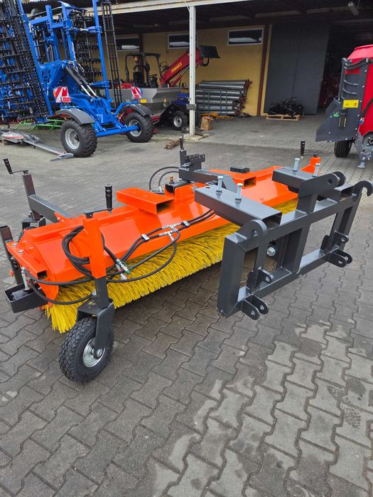 Zamiatarka z koszem hydraulicznym mocowanie Euro TUZ