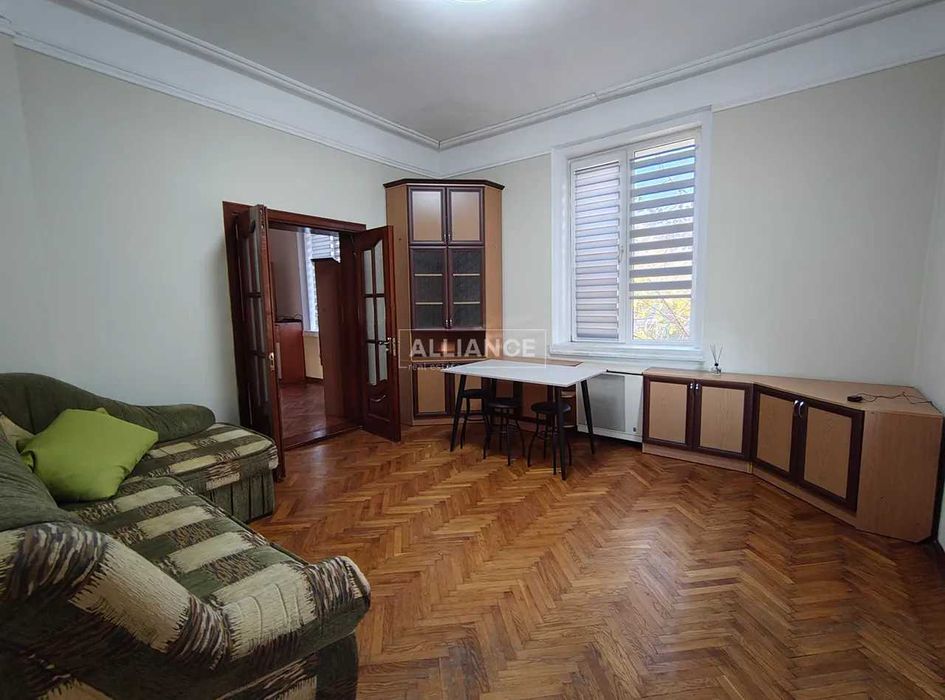 2 кімнатна квартира в центрі по вул Кобилянської