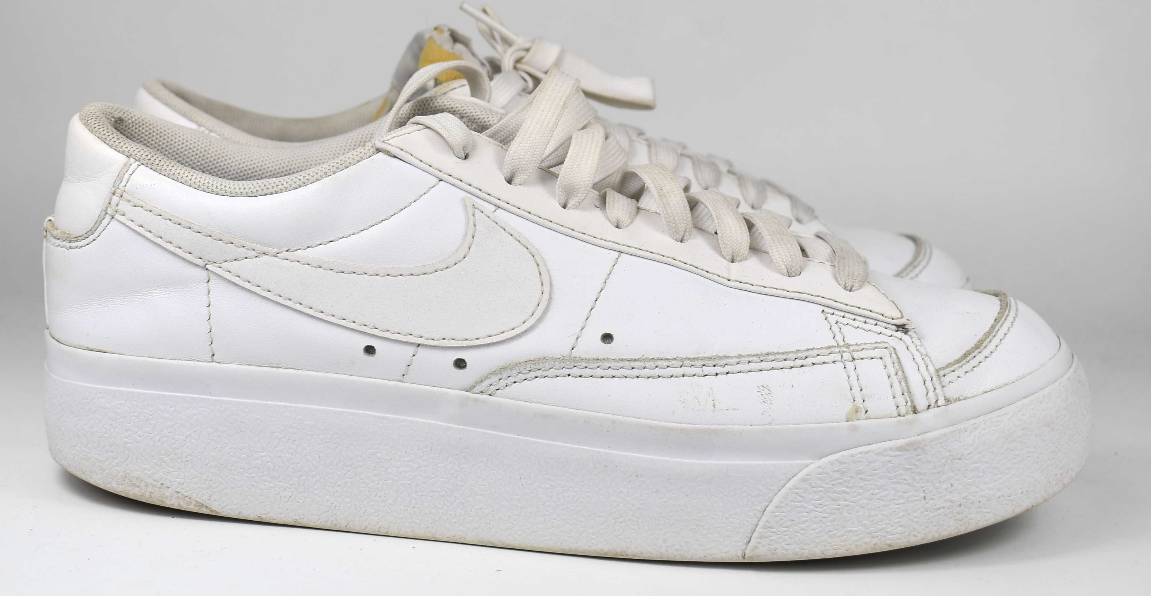 Używane Nike Sneakersy Blazer Low Platform DJ0292 r. 39