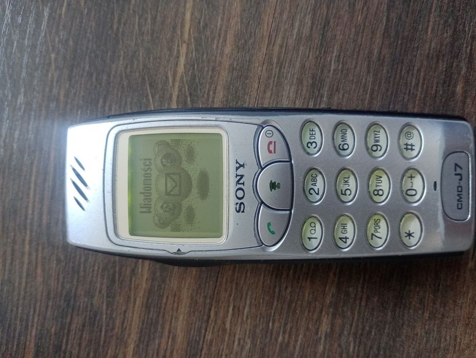 Sony cmd j7 telefon klasyczny
