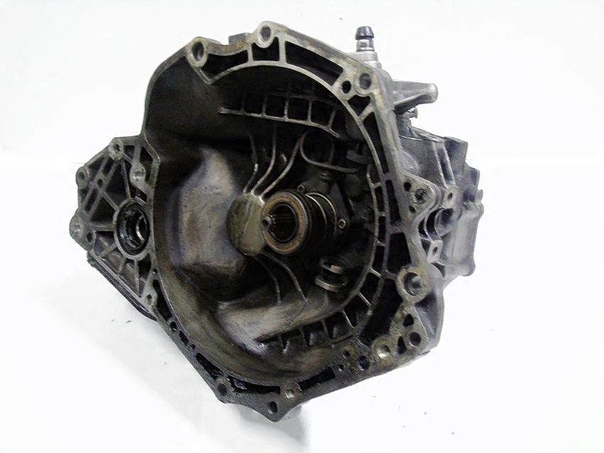 Skrzynia biegów F13C394 1.0 1.2 1.4 16V Corsa c Astra g Agila Combo