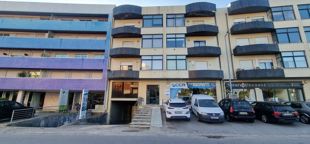 Escritórios no Centro de Vila Verde — Com Potencial para Habitação